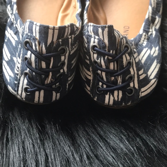 Lucky Brand Echo 3 Ballet Flat Arrows - Picture 4 of 6
